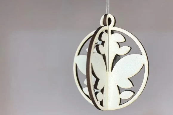 Christmas Bauble - Poinsettia Pattern